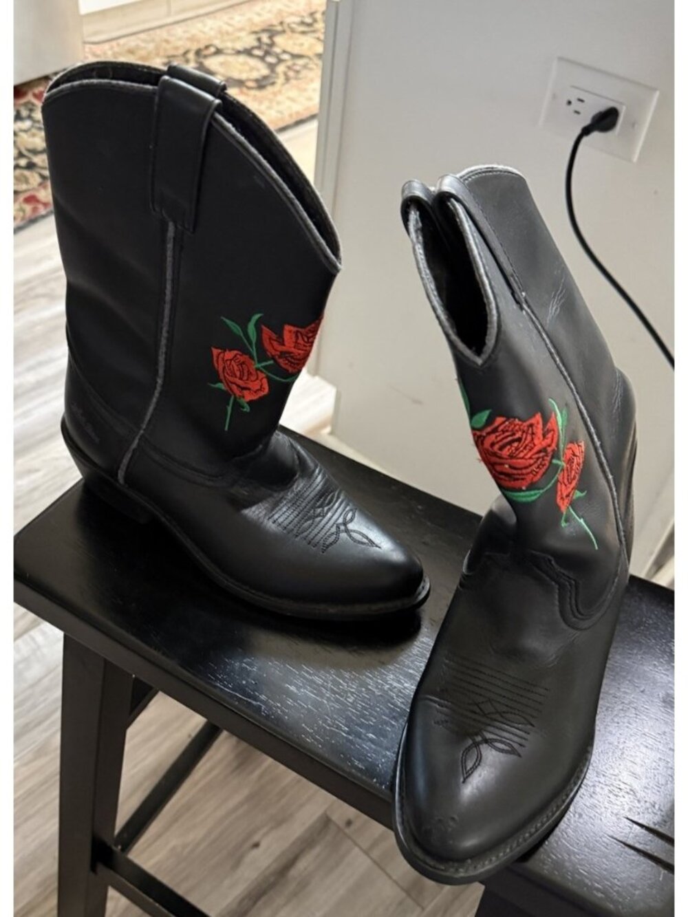 White House Rose Embroidered Cowboy Boots Western Rodeo Whimsigoth Fairygrunge 8